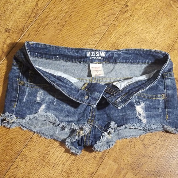 Short - Picture 6 of 7